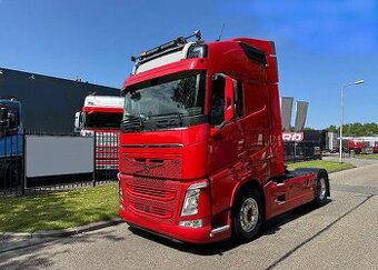 Volvo FH500 - tahač návěsů + hydraulika