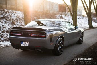 DODGE CHALLENGER SCATPACK SHAKER 6.4