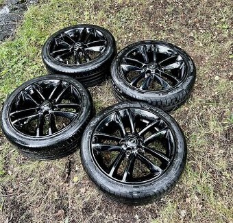 Letni kola Opel Corsa 5x110 R17 215/45 ET44 - 1