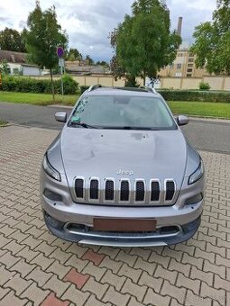 Prodám Jeep Cherokee