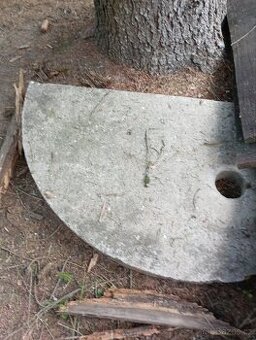 Betonový poklop (123cm)