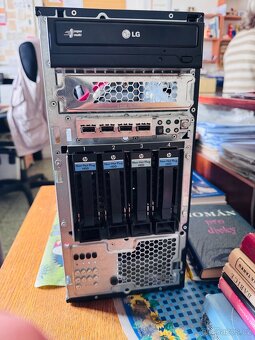 PC stolní - HP Proliant