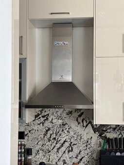 Nerezová kuchyňská digestoř 60 cm