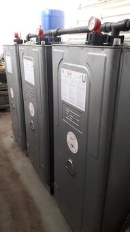 Nádrž na naftu a oleje