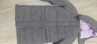 Dívčí zimní kabátek 122/128