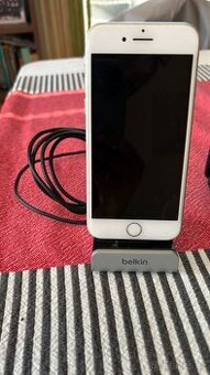 Belkin nabíjecí stanice pro iPhony