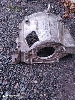 Přiruba převodovky aro 240