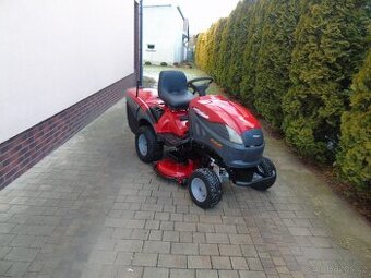 Zahradni traktor Castel Garden xht240 4x4
