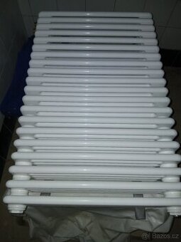 Litinový radiátor nová, 20článek,K dispozici 4 baterie. Cena