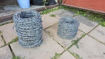 Ostnaty drát pozink