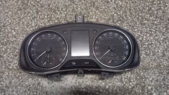 Panel sdružených přístrojů - tachometr