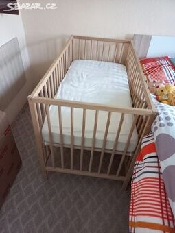 Daruji- Dětská dřevěná postýlka s matrací