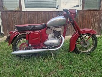 Patina Jawa 250 typ 559 rv 67 platne doklady biele spz