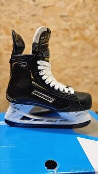 Brusle Bauer Supreme 2S Pro 6EE