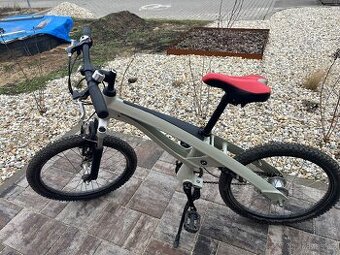 BMW dětské kolo 20 palců