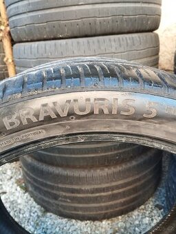 Barum Bravuris 5 295/35 R21
