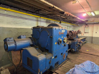 Soustruhy - hrotové SRM 100/ 4000