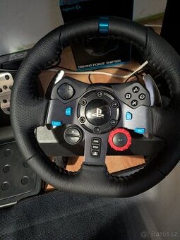 Herní volant logitech