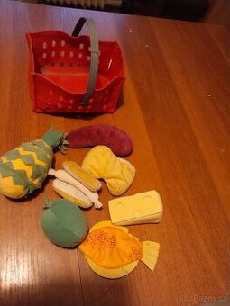 látkové potraviny a dřevěné potraviny