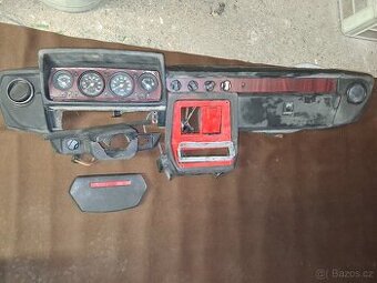 Palubni deska Skoda 105/120/130