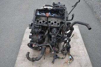 Volkswagen T5 2.0 TDI, 84kW - motor CAAD, 235000km