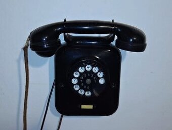Starožitný kovový telefon na pověšení Siemens & Halske
