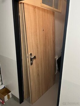 Bytové dveře Levé CAG 90tky