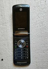 Motorola V6
