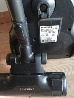 Bezsáčkový vysavač Samsung