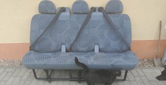 Zadní trojsedačka Ford transit