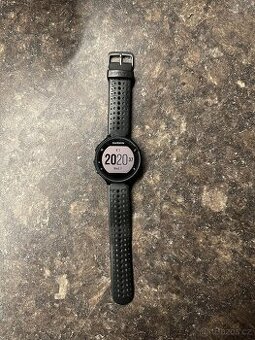 Chytré hodinky GARMIN FORERUNNER 235 černé
