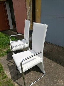 Prodám velký skleněný jídelní stúl + 8 židlí