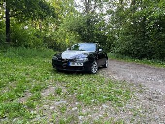 🚗 Alfa Romeo 147 1.6 88 kW TI – BOSE - 1
