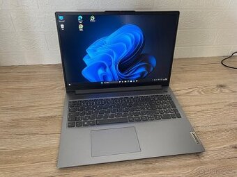 Lenovo IdeaPad Slim 3 - Xbox Game Pass Ultimate