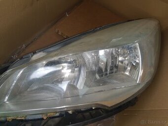 Hlavní světlomety Ford Kuga 2016