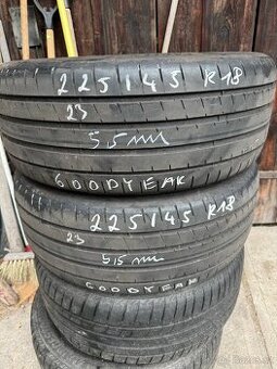 225/45 r18 GoodYear.