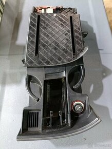 VW T5 držák nápojů