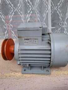 Asynchronní motor MEZ Mohelnice - 1