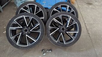 Škoda Vega 8x19 ET45, letní Pneu Pirelli