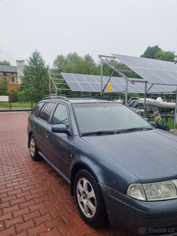 Škoda octavia 1 , 1,6 benzin