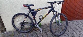 Horské kolo giant 19,5 vel.