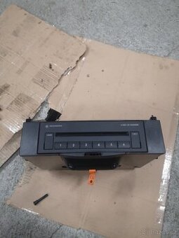 Prodám CD měnič na vw passat B6
