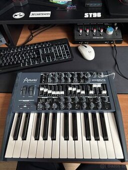 Arturia Minibrute