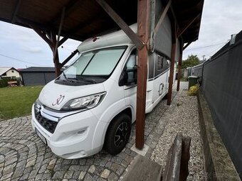 Bürstner Ixeo, IT 710 G, 5 míst na jízdu