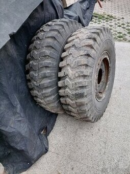Tatra 805 pneu 10.5 x 16