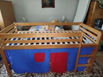 Dětská vyvýšená postel dřevěná