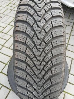 NISSAN MICRA - SADA ZIMNÍCH PNEU NA RÁFKÁCH-VYVÁŽENÉ