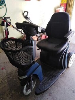 Prodám elektrický tříkolový invalidní vozík pro seniory.