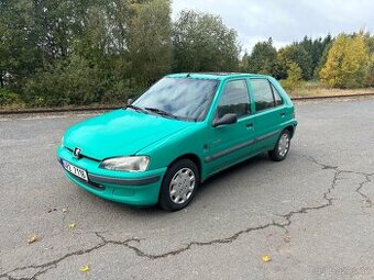 Peugeot 106 benzín
