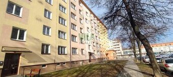 Pronájem bytu 2+1 s balkónem, Nám. Družby, Ostrava - Poruba